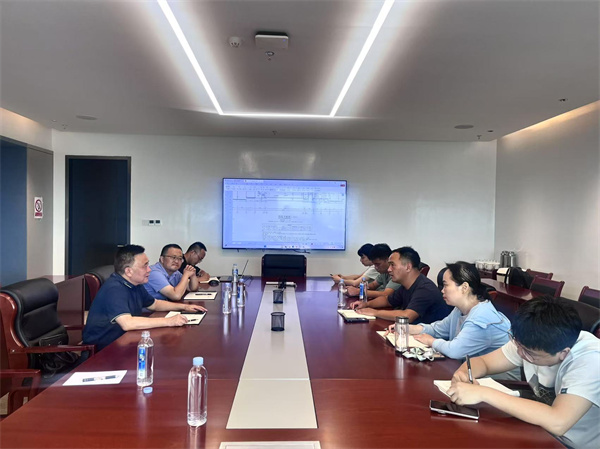 8月7日，洪董帶隊(duì)赴安徽新華發(fā)行集團(tuán)洽談項(xiàng)目合作事宜.jpg