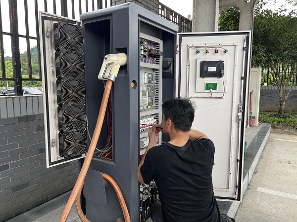 1689841216447246.jpg 23.7.20做好用電設(shè)備“大體檢” 安全出行有保障-1.jpg