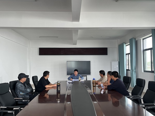 1697613952278345.jpg 23.10.18貨運(yùn)車隊(duì)10月安全培訓(xùn)會(huì).jpg