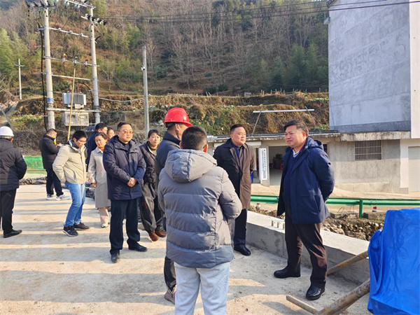 1月3日，洪董陪同紀(jì)委程書記一行到金石調(diào)研.jpg